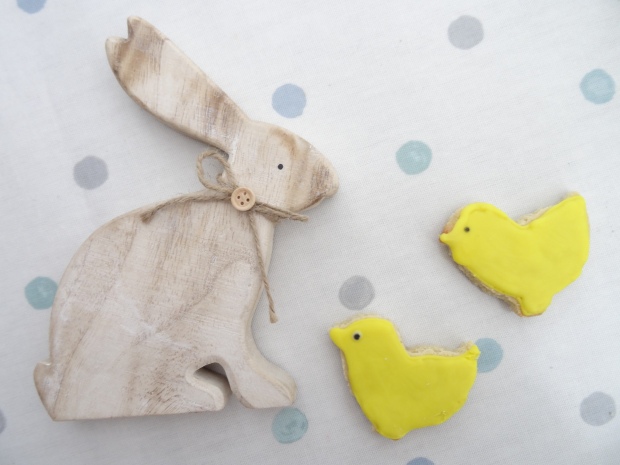 bear and easter biscuits 043
